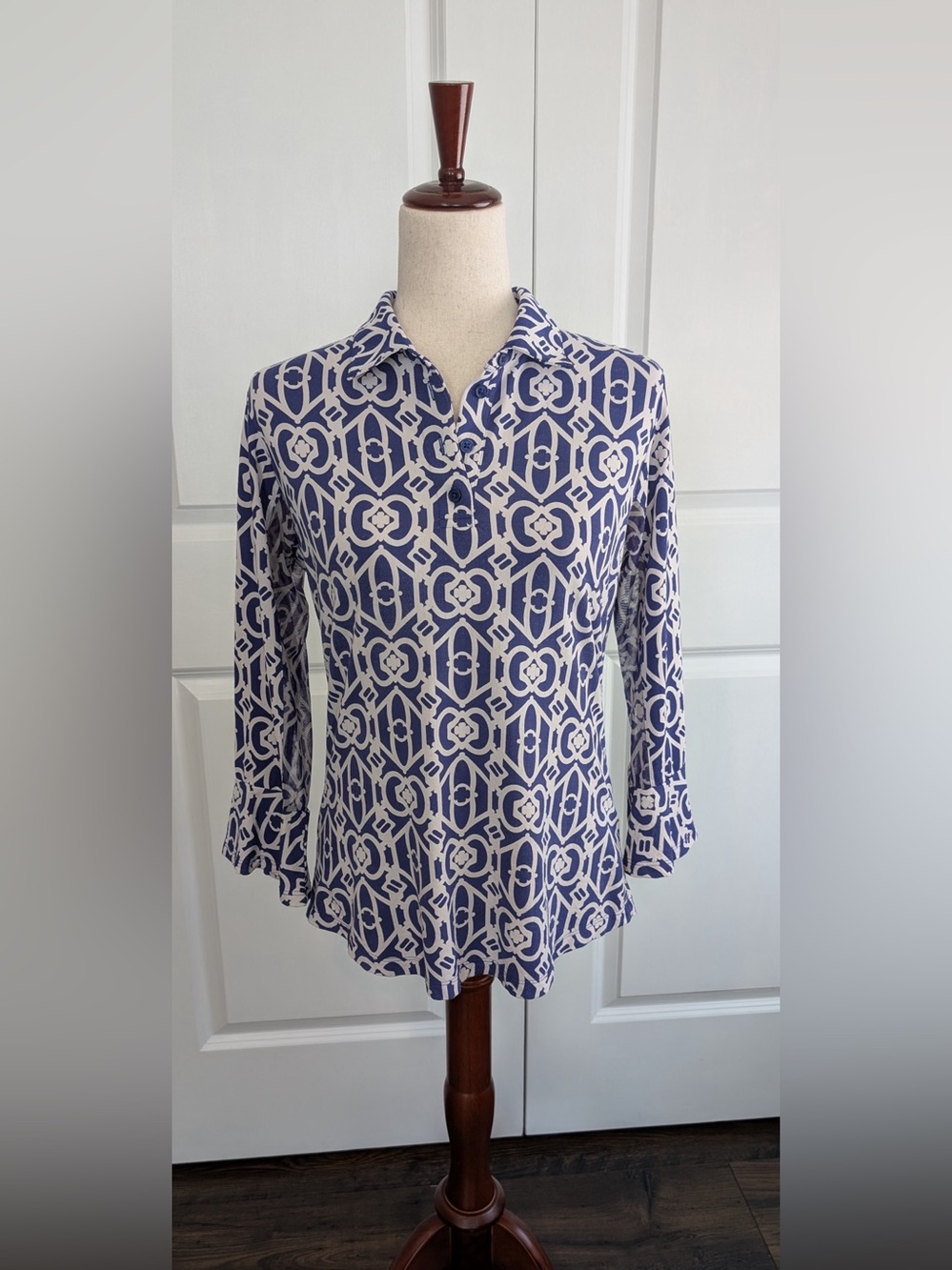 IBKUL Women’s Long Sleeve 1/4 Button Pullover UPF 50 Blue White Geo Size Medium